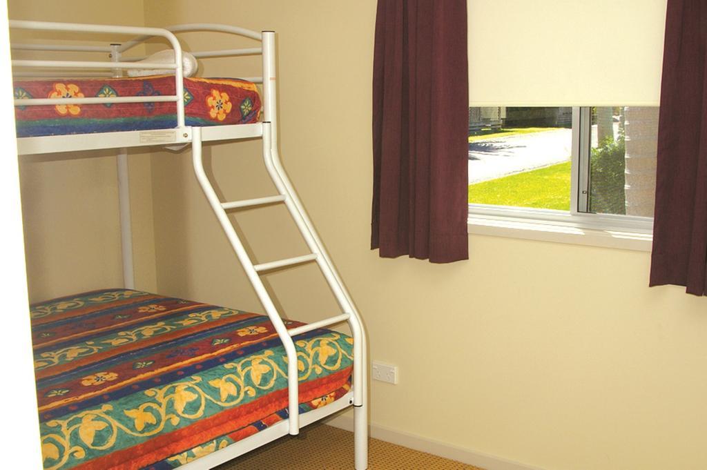 Smugglers Cove Holiday Village Forster Room photo