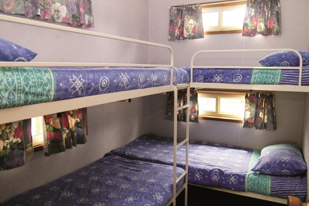 Smugglers Cove Holiday Village Forster Room photo